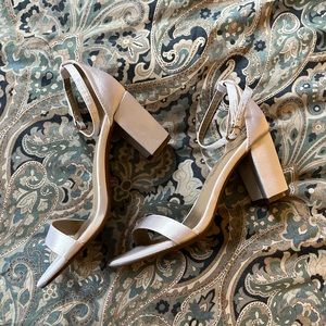 DREAM PAIRS • satin heels